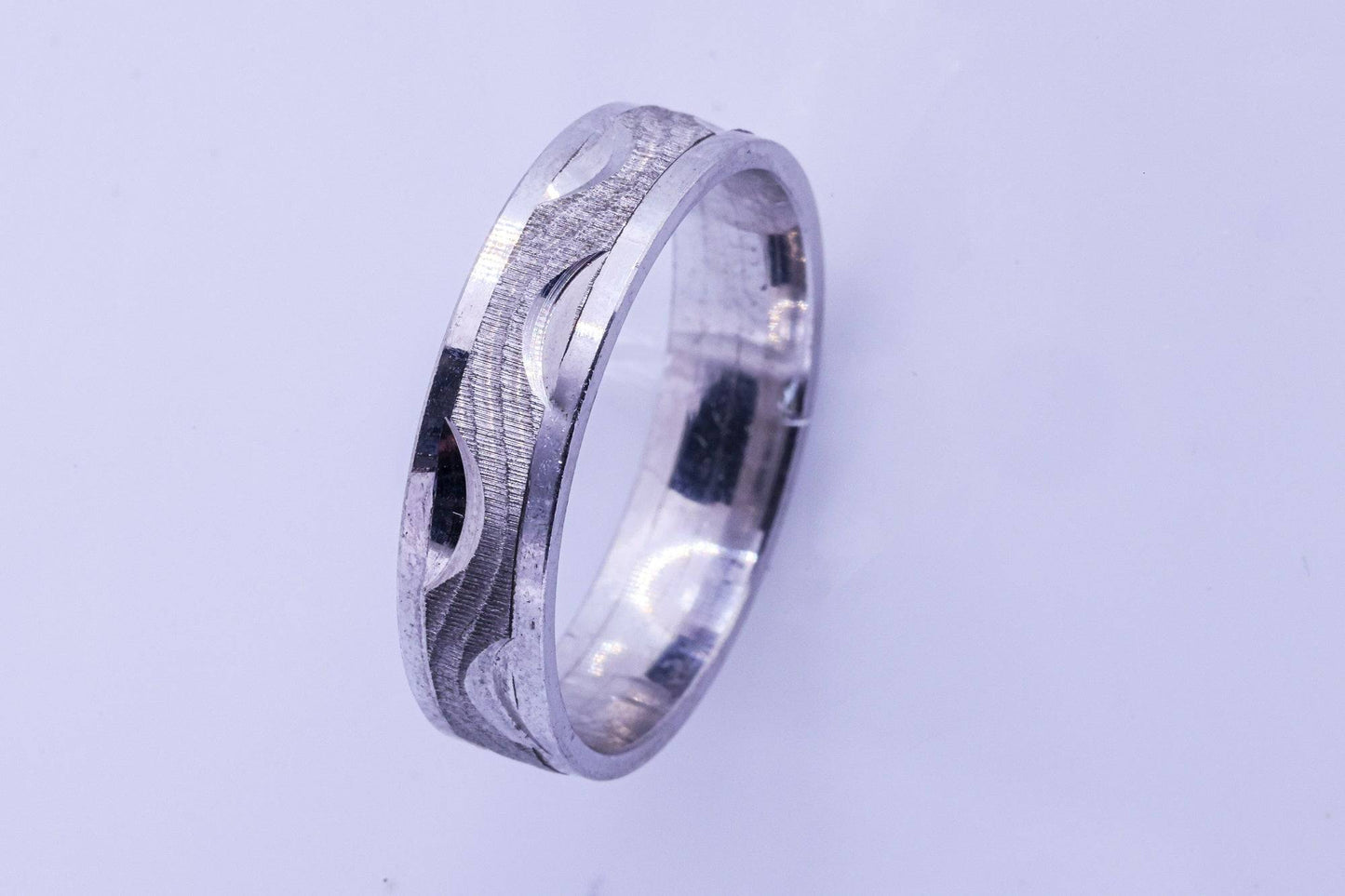 Band Carved Arrow Design Ring for Men - 6g | Exotics Silver