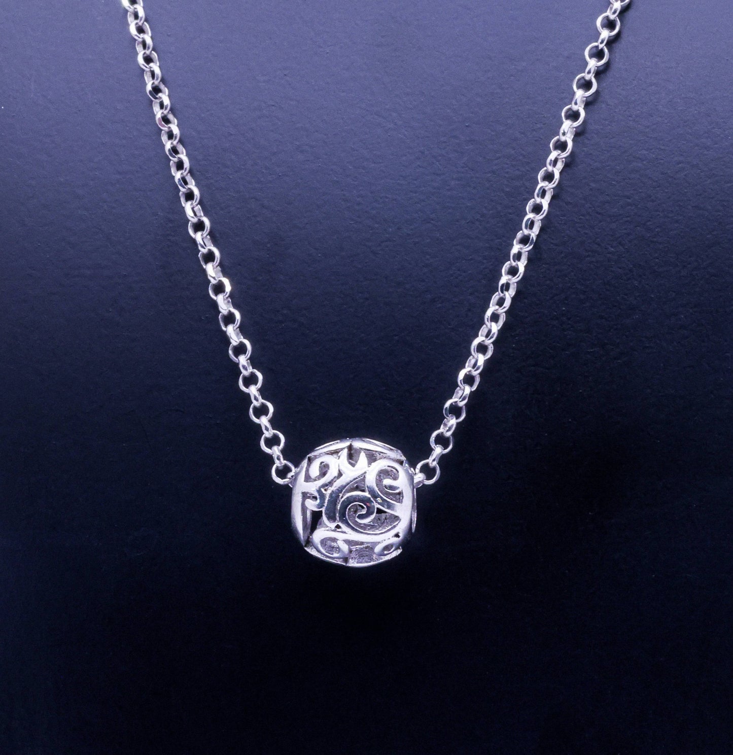 Diamond Circle Pave Necklace - 4.5g | 35cm | Exotics Silver