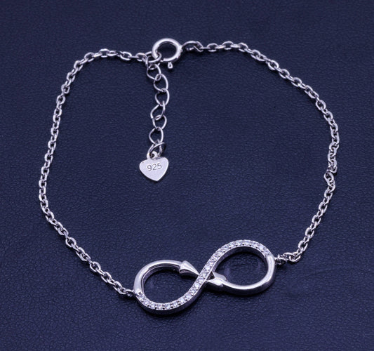 Sterling Silver Infinity Knot Love Forever Bracelet 5.5G 11cm